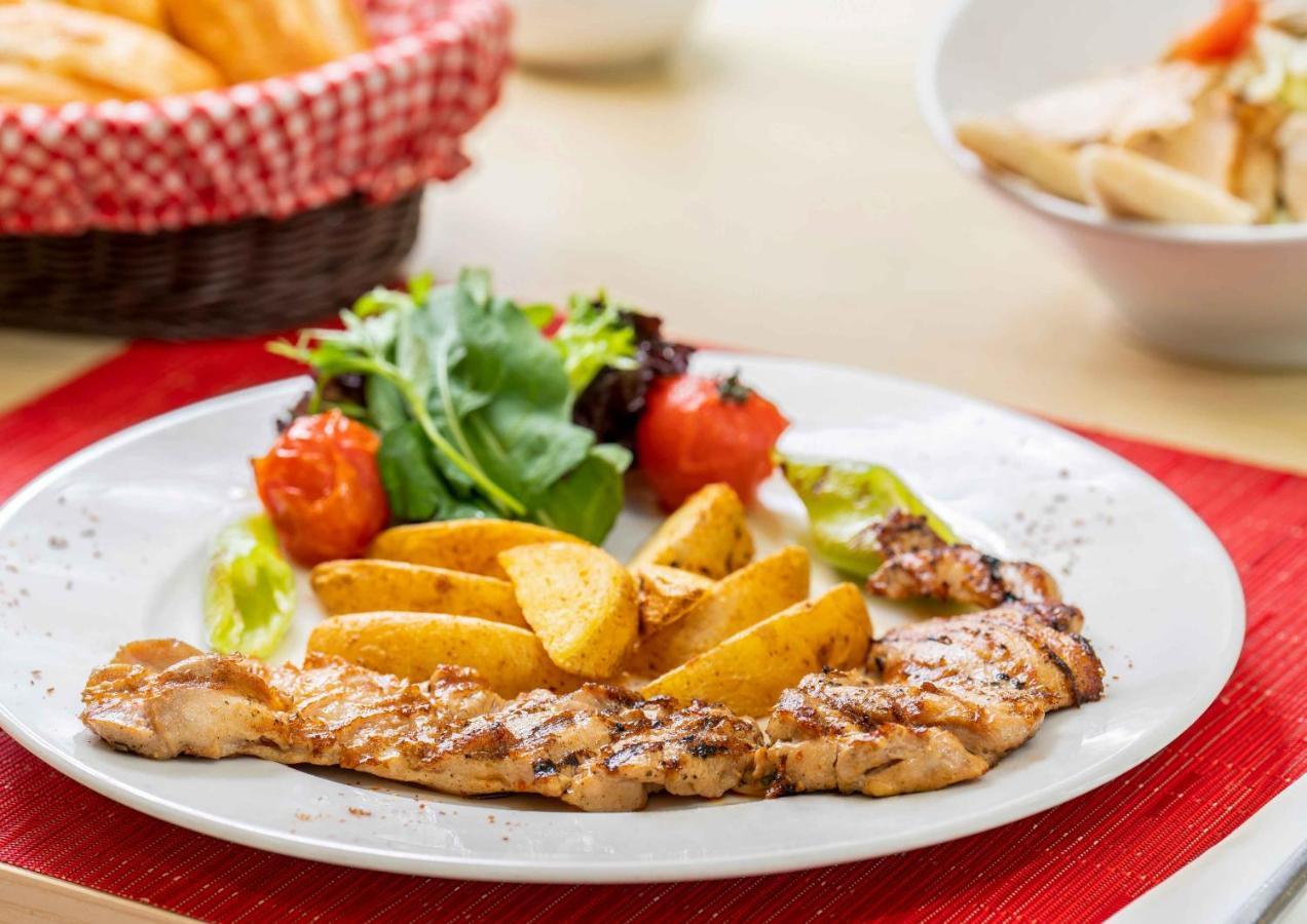 Ibis Izmir Alsancak Hotel Ngoại thất bức ảnh